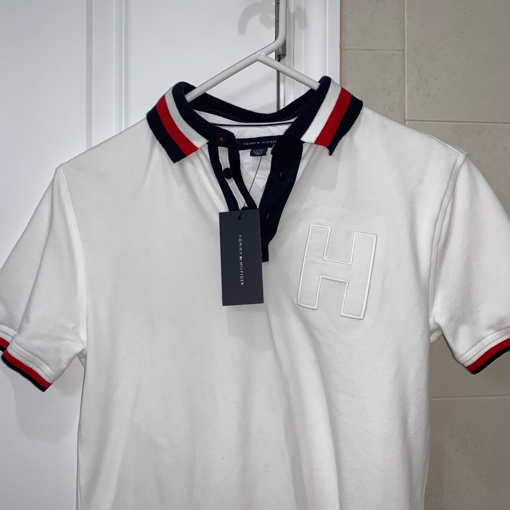 [SOLD] NWT Tommy Hilfiger Kids Polo Collared Shirt - Picture 2 of 2